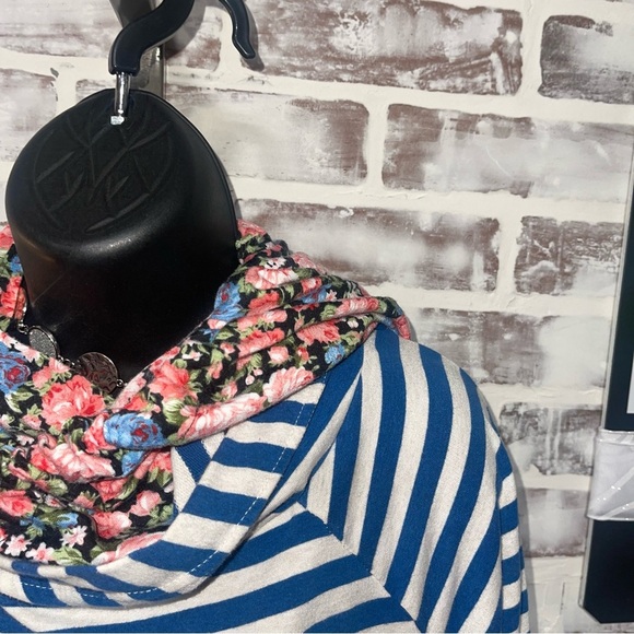 AMPERSAND AVE Blue and White Striped Hoodie - Picture 3 of 5